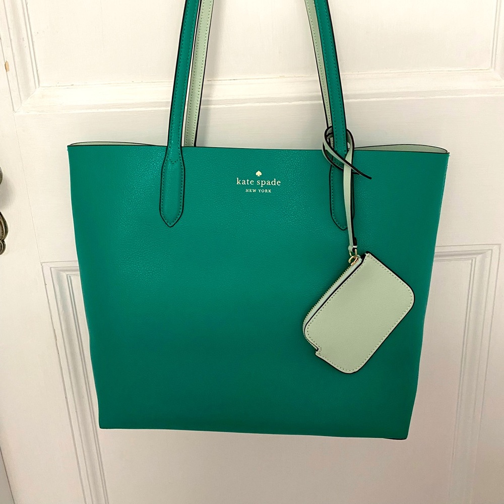 NWOT Kate Spade Ava Reversible Fig Leaf Refined Grain Leather Tote w/Zip Pouch